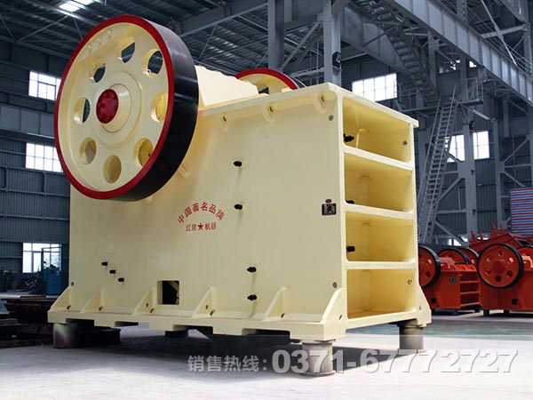 顎式粉碎機(jī)顎板、肘板和邊護(hù)板哪種好？