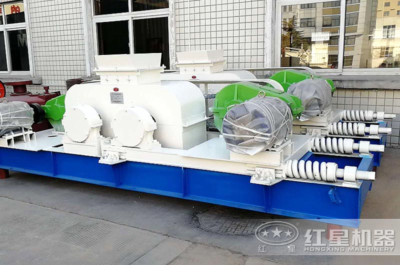 每小時(shí)200噸對(duì)輥制砂機(jī)多少錢(qián)一臺(tái)？附型號(hào)和技術(shù)參數(shù)