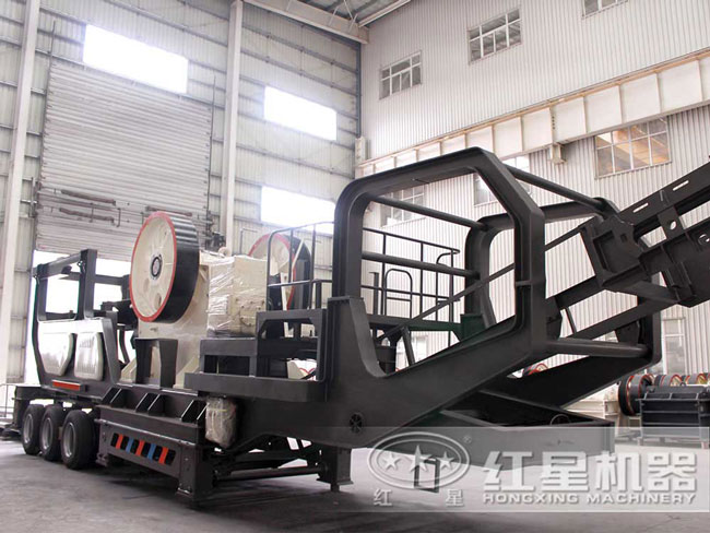 時(shí)產(chǎn)40噸車載流動(dòng)打沙機(jī)，縱橫于重慶城鄉(xiāng)之間