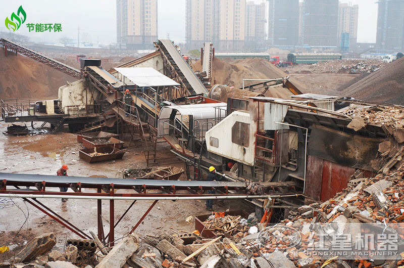 移動破碎機(jī)處理建筑垃圾，湖南客戶現(xiàn)場