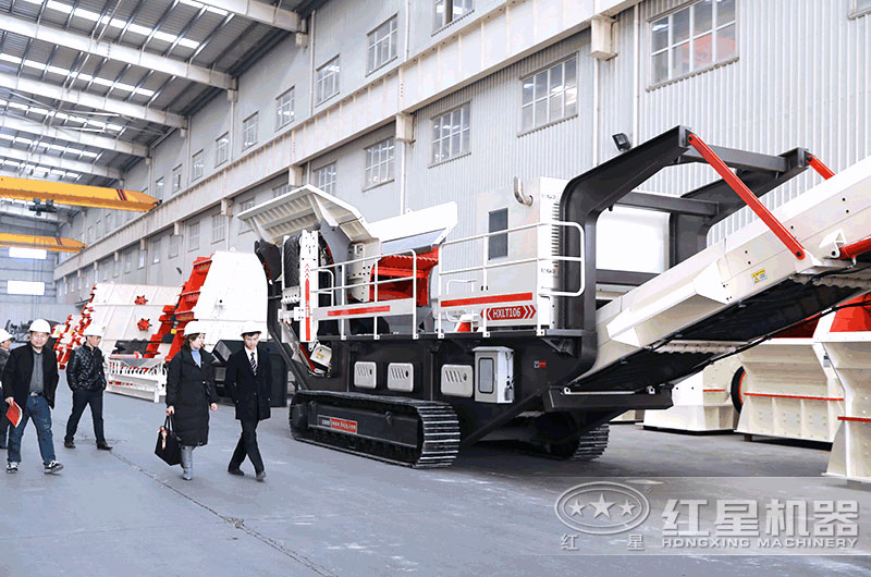 想找型號全、價格優(yōu)惠的履帶液壓巖石破碎機廠家，來這里！
